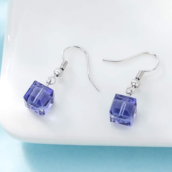 #color_Tanzanite