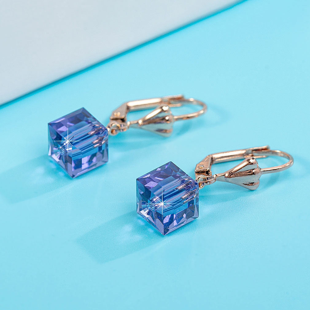 #color_Tanzanite